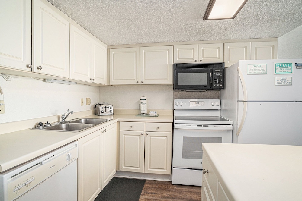 0711 Waters Edge Resort 2 Bedroom Condo by RedAwning - photo 7