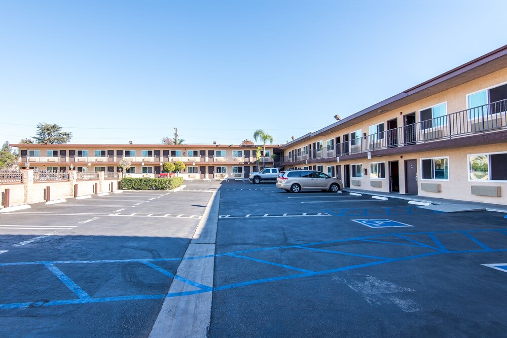 Sea Rock Inn Los Angeles - photo 31
