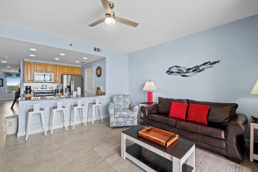 Splash Beach Resort by Book That Condo - photo 73