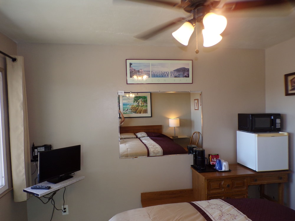 Cypress Tree Motel - photo 40
