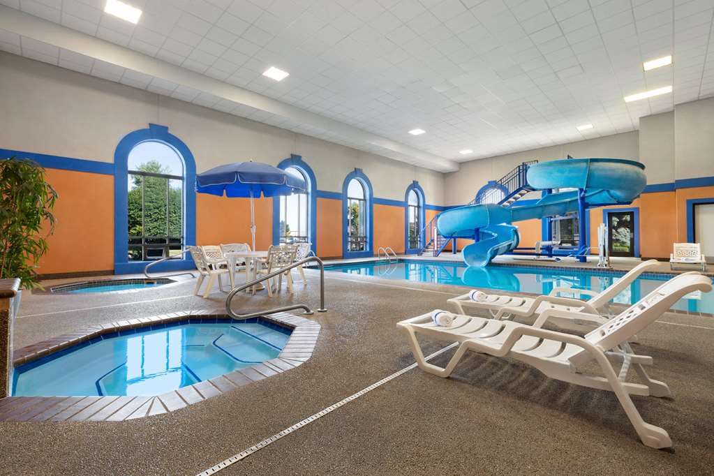 Howard Johnson by Wyndham Billings - photo 9