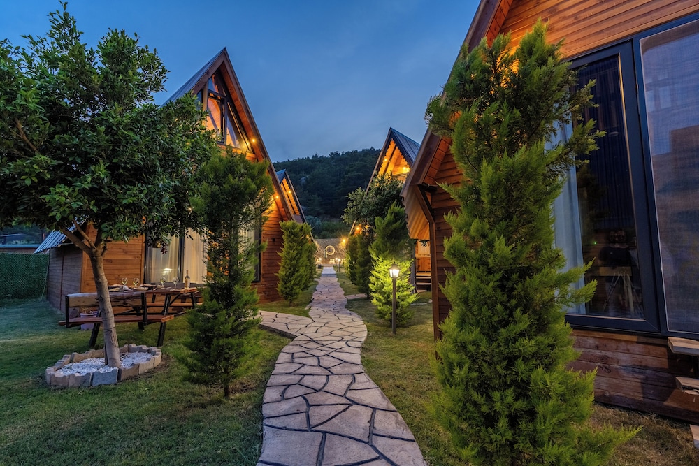 Karaöz Sapphire Bungalows in Kumluca, Turkey