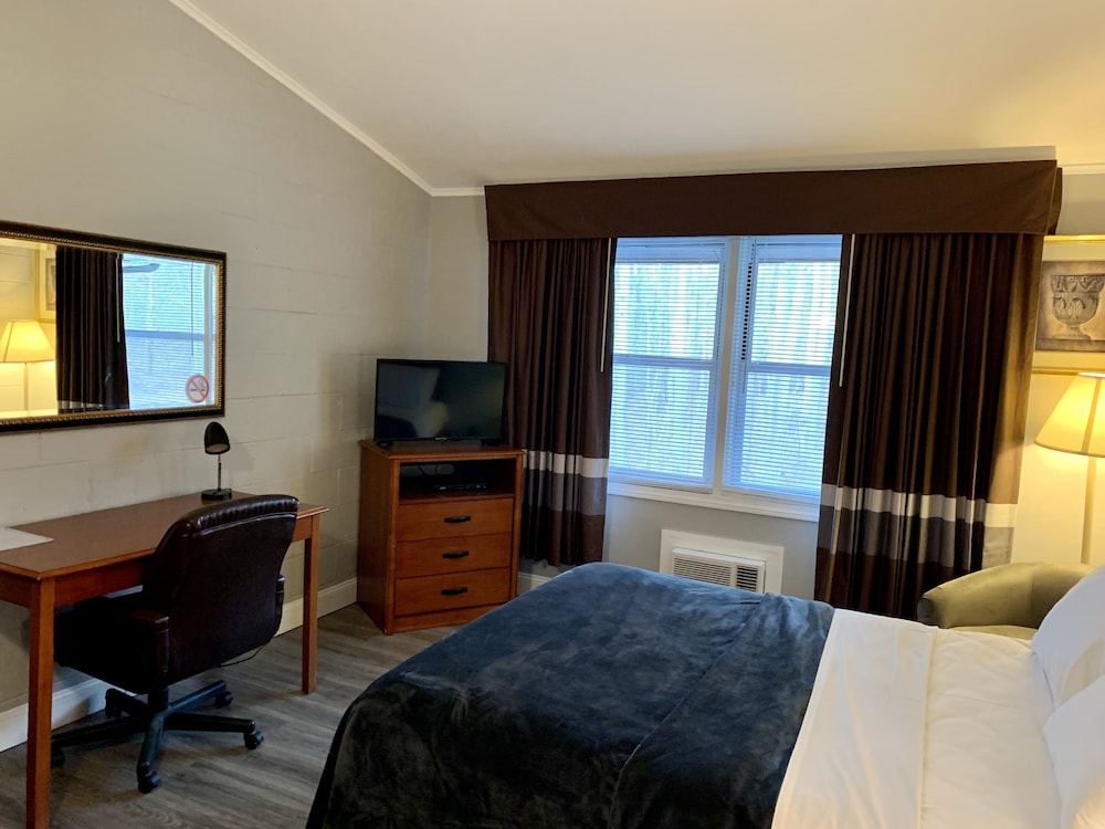 Hill Top Motel - photo 12