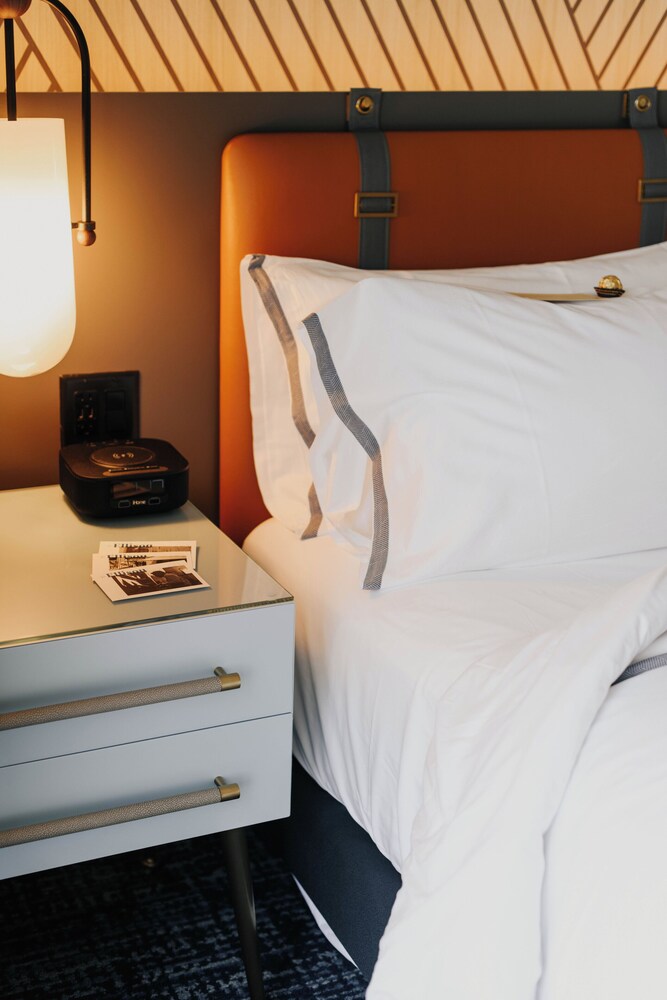 The Ellison Oklahoma City a Tribute Portfolio Hotel - photo 13