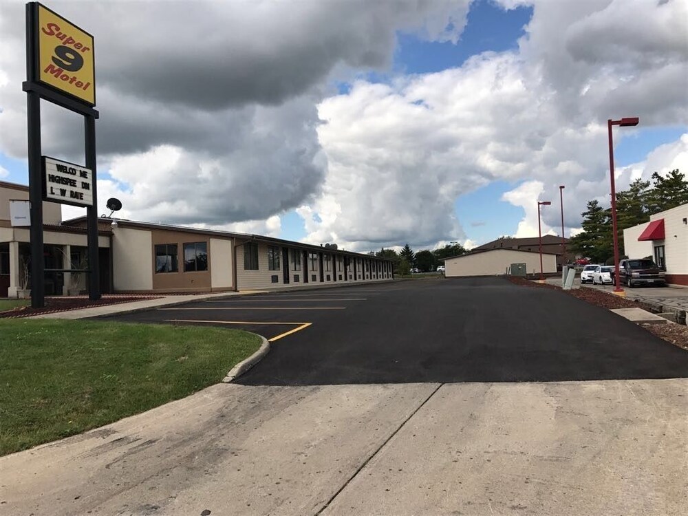 Super 9 Motel - last minute hotel in Troy