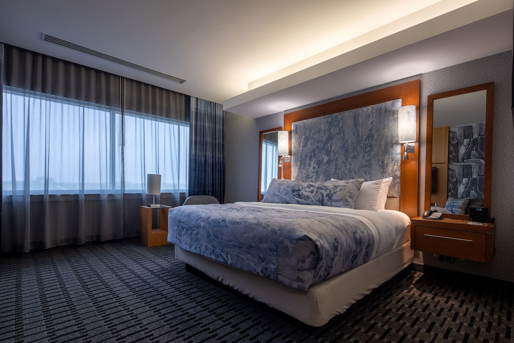 The Hotel at Kirkwood Center - photo 15