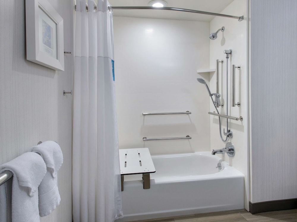 Hampton Inn by Hilton Middletown - photo 19