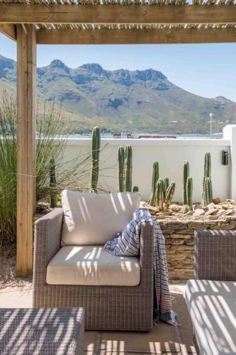 Avisa Villa 4 bedroom Villa with Majestic Ocean Views