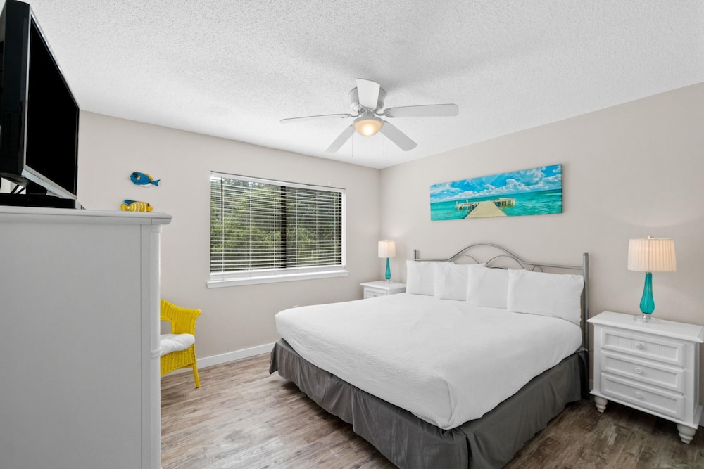 Portside Resort Pet Friendly Rentals by Panhandle Getaways - photo 17