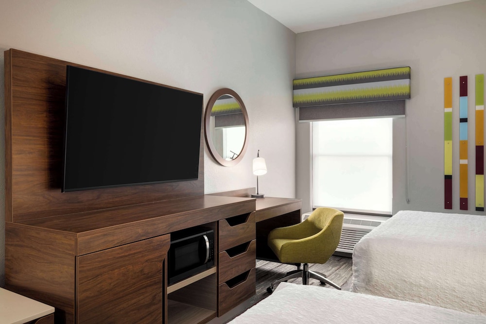 Hampton Inn Starkville Mississippi State University - photo 14