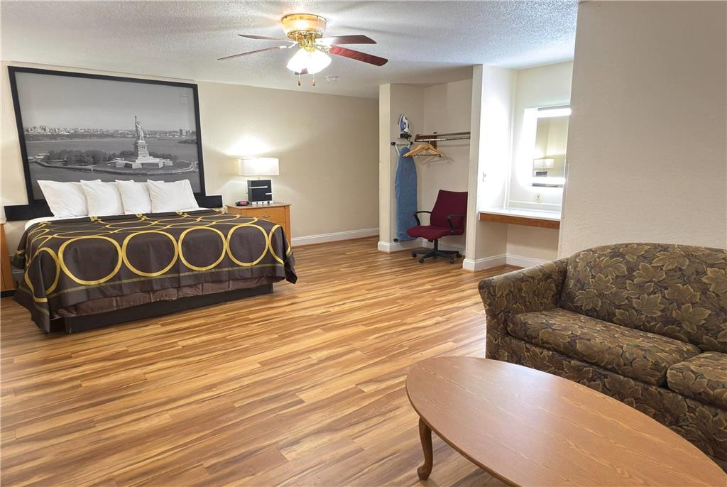 Super 8 by Wyndham Anderson Clemson Area - photo 10