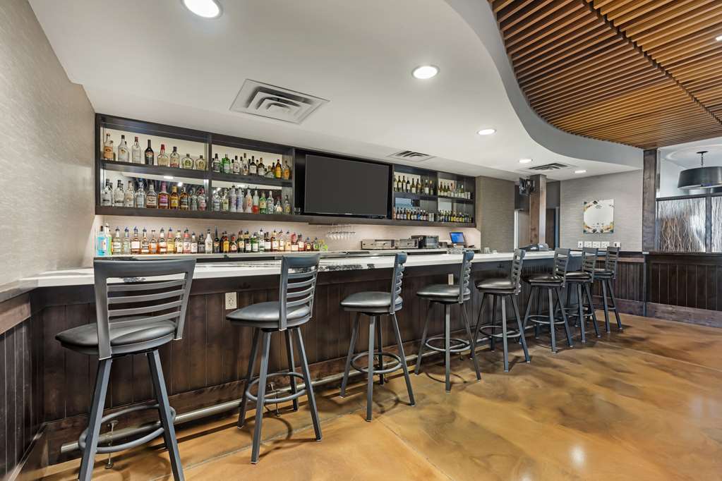 Best Western Plus Lakeview Hotel - photo 10