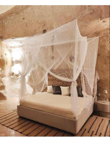 Stone House — 4-Star Luxury Hotel in Matera, Italy