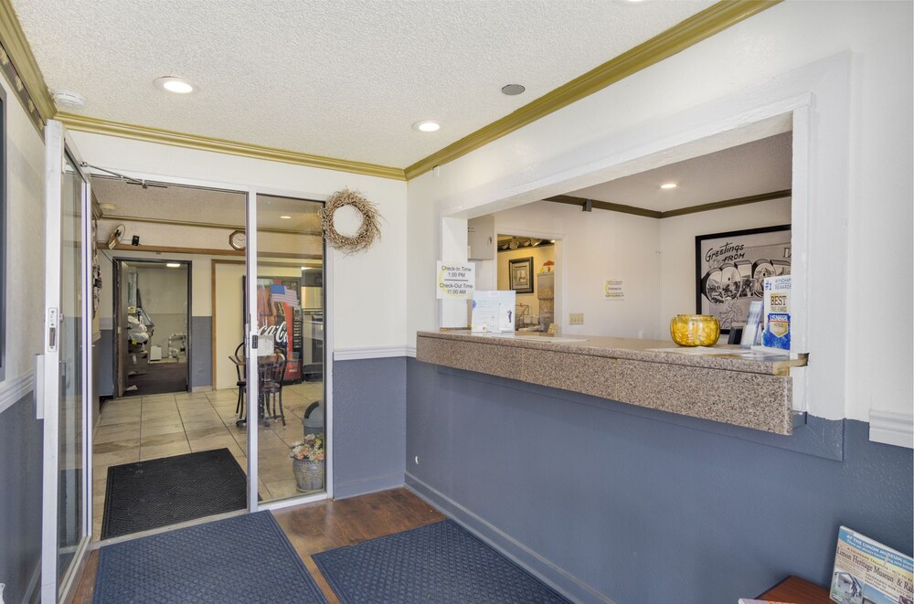 Super 8 By Wyndham Limon - photo 3