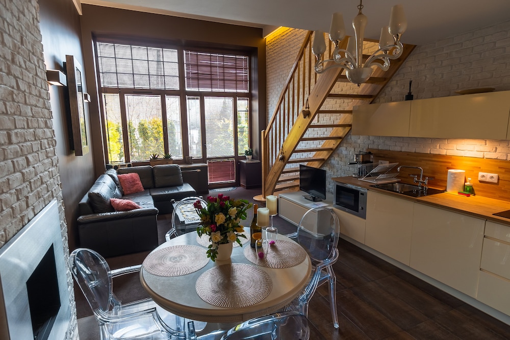 RentPlanet Szosa Czeska — 4-Star Luxury Hotel in Szklarska Poreba, Poland