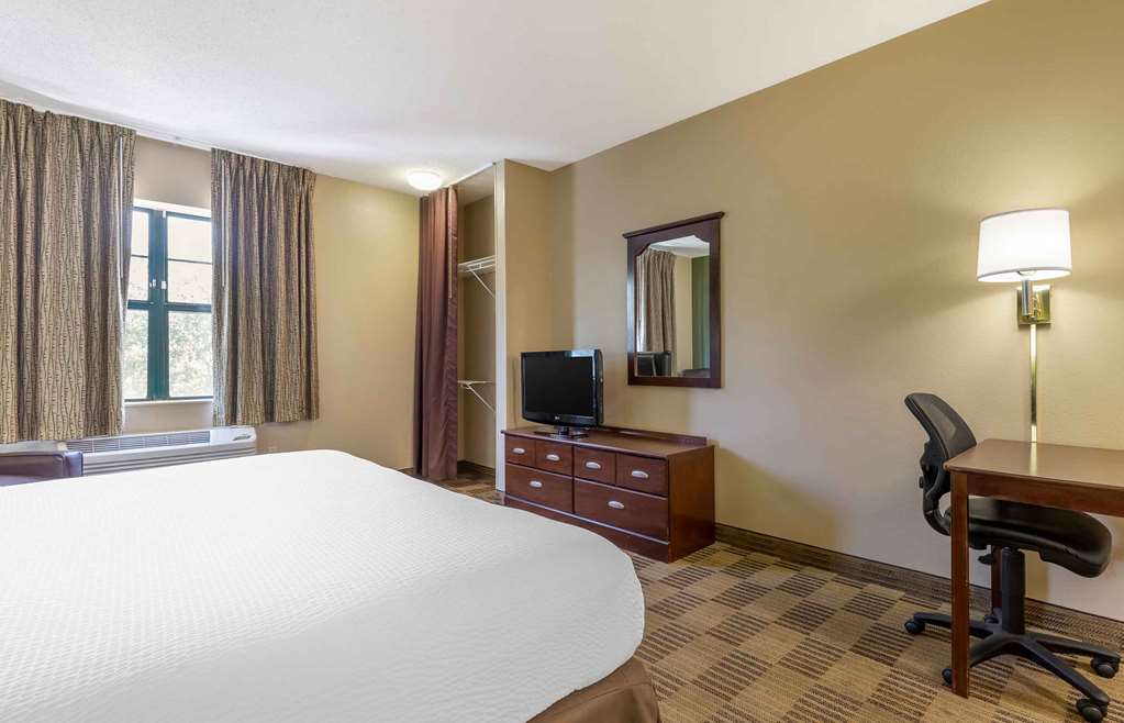 Extended Stay America Select Suites Fayetteville Springdale - photo 16