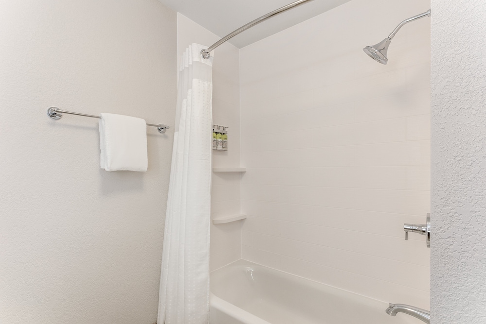 Holiday Inn Express & Suites Florence Cincinnati Airport by IHG - photo 16