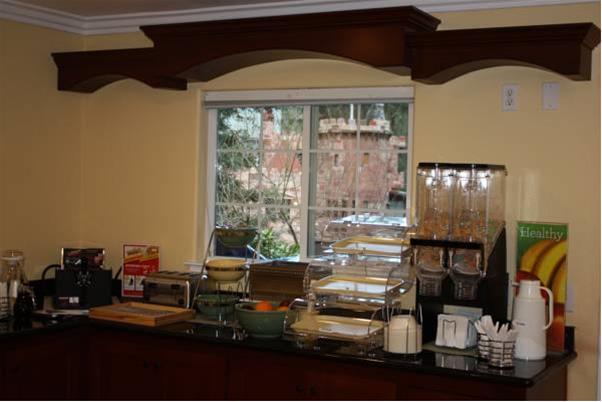 Quality Inn & Suites Santa Cruz Mountains - photo 2