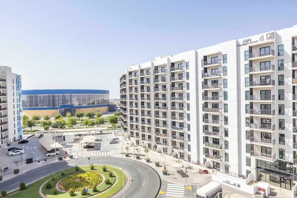 Bloomfields Luxurious 2Br Water Edge — 4-Star Luxury Hotel in Abu Dhabi, United Arab Emirates