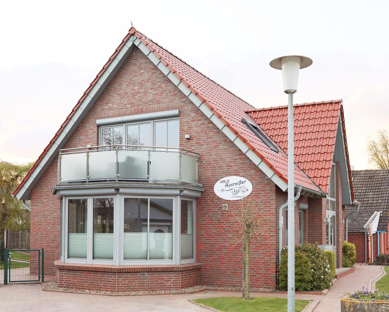 Haus Ausreißer Ausreißer — 4-Star Luxury Hotel in Esens, Germany