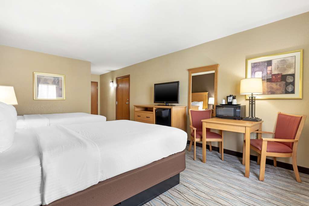 Best Western Locust Grove Inn & Suites - photo 21