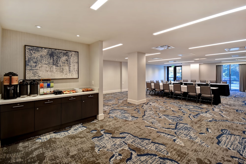 Embassy Suites by Hilton Raleigh Durham Research Triangle - photo 91