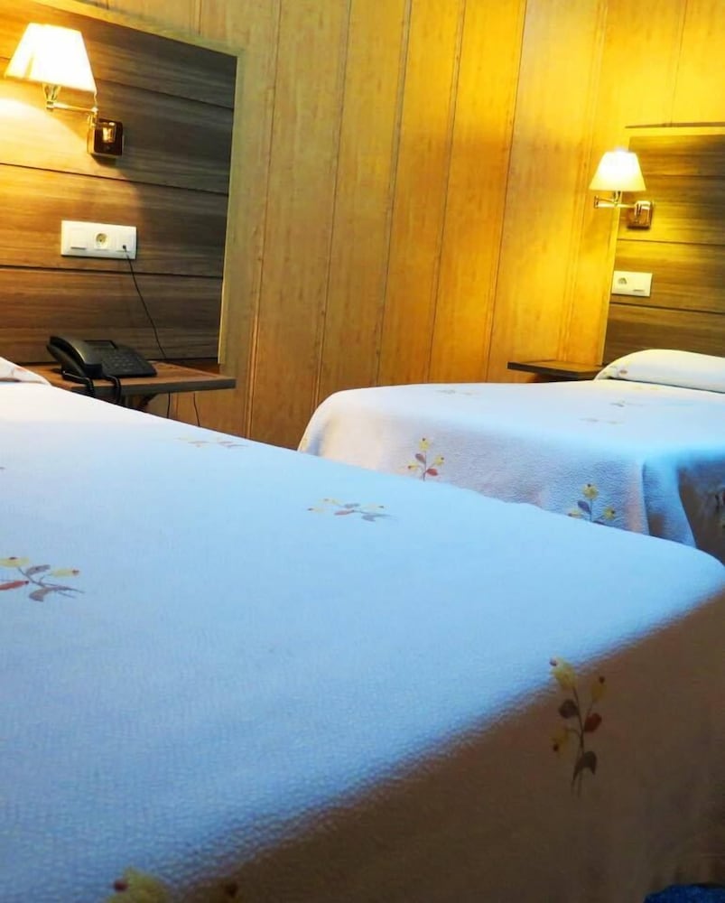 Hotel Restaurante América — Ribeira — photo 4