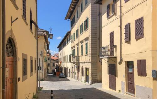 2 Bedroom Nice Apartment In Arezzo — 4-Star Luxury Hotel in Arezzo, Italy