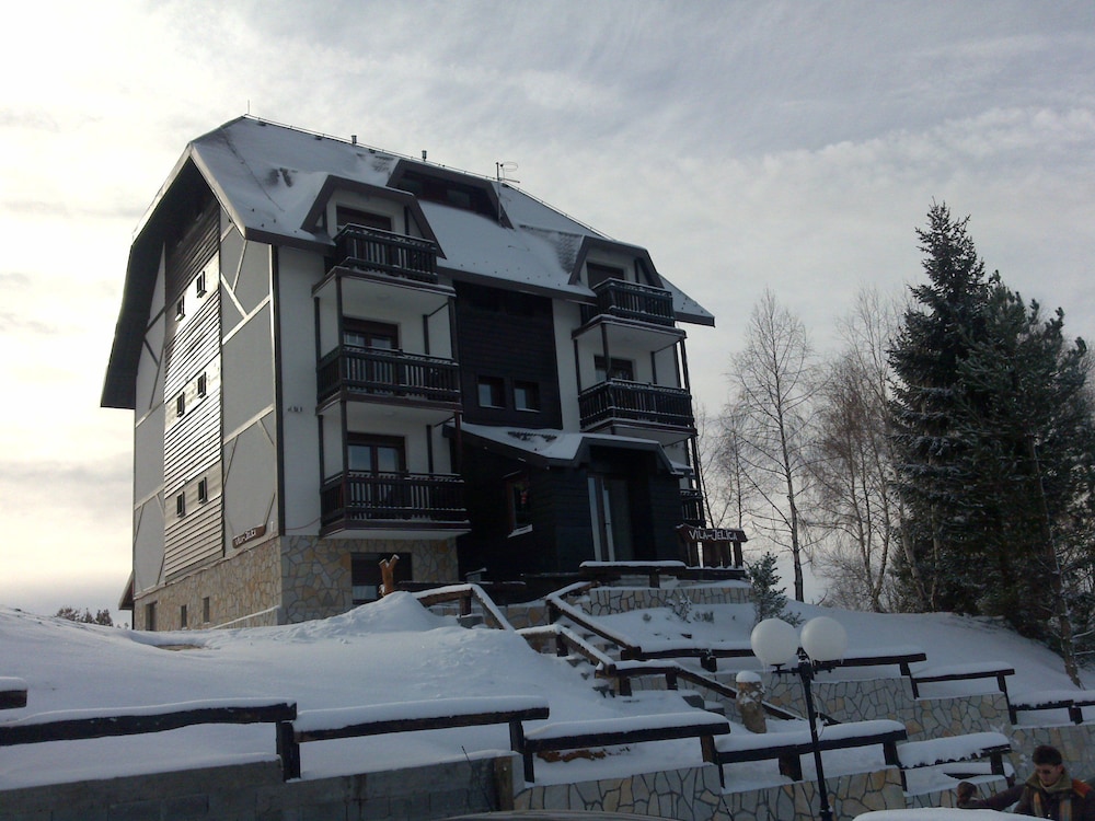 Crystal Kop Apartments — 4-Star Luxury Hotel in Raska, Serbia
