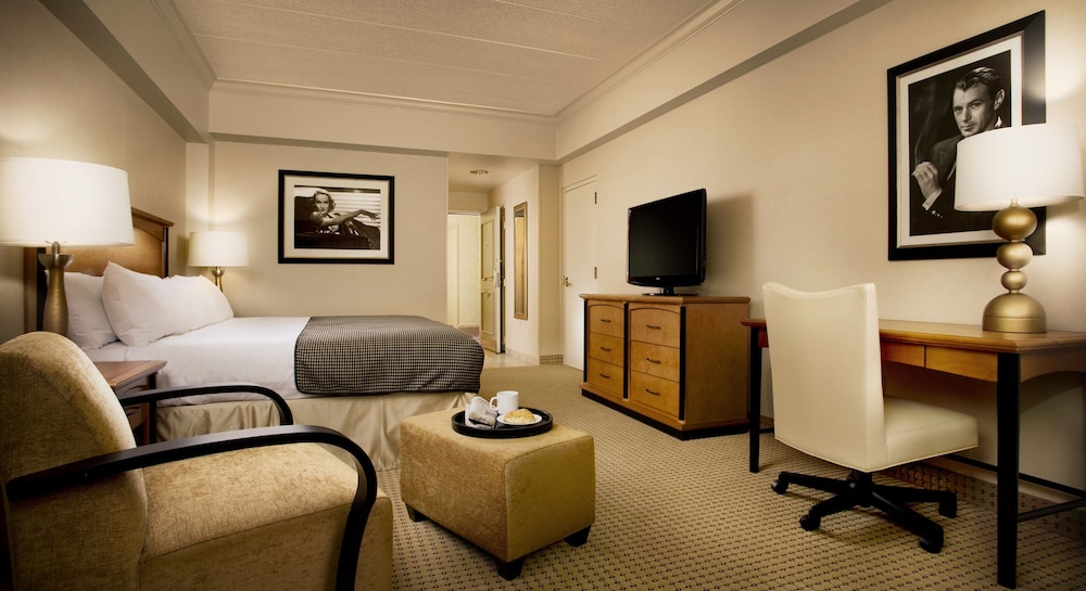 Hollywood Casino & Hotel - carbon neutral hotel in Lawrenceburg
