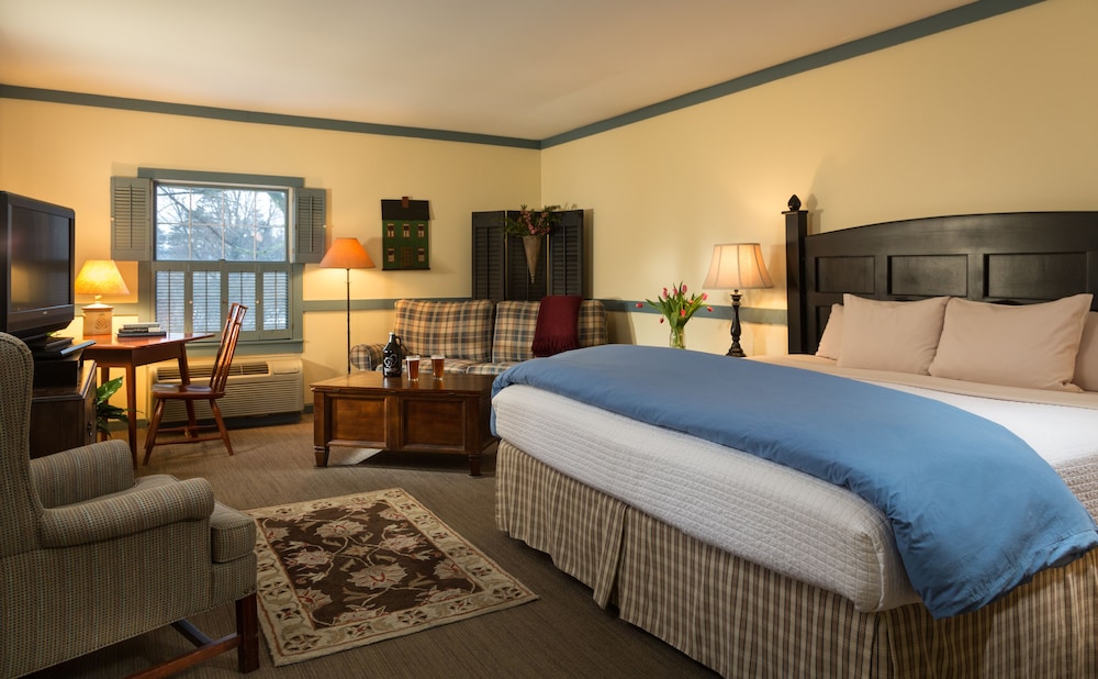 The Inn At Turkey Hill - featured photo