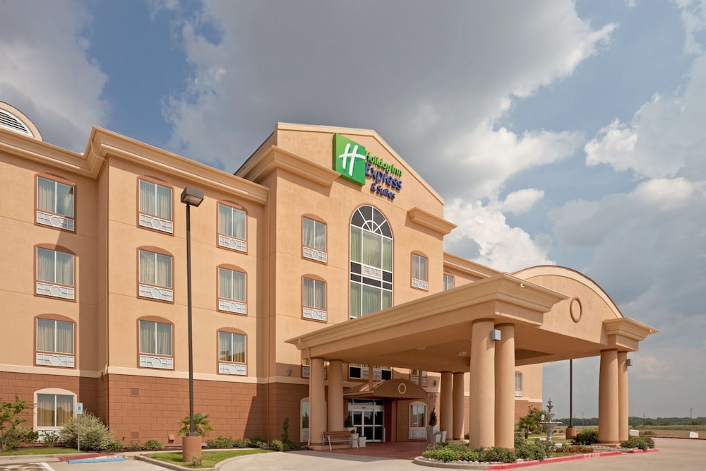 Holiday Inn Express Hotel & Suites Terrell by IHG - photo 43