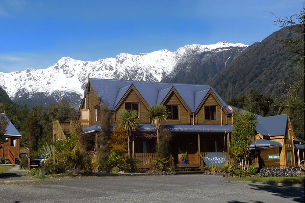 Fox Glacier Lodge — 4-Star Luxury Hotel in Greymouth, New Zealand