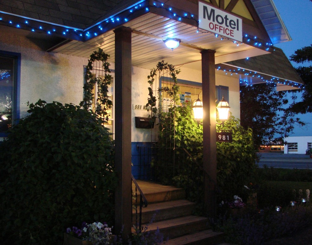 Blue Mountain Motel — hotel in Pincher Creek