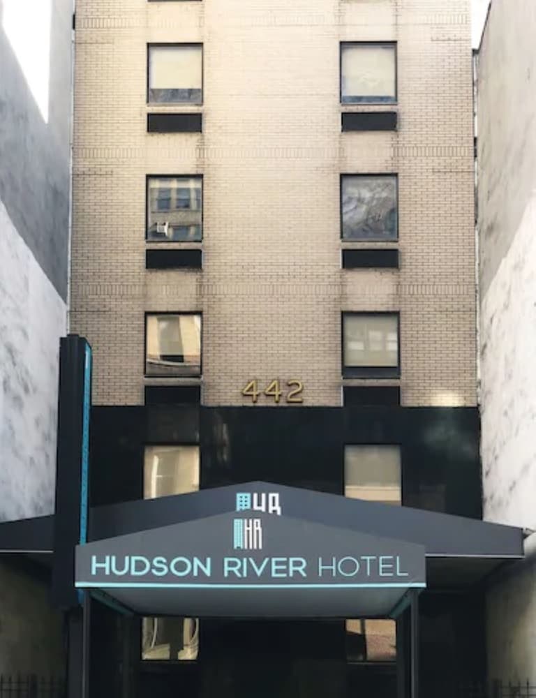 Hudson River Hotel - photo 26