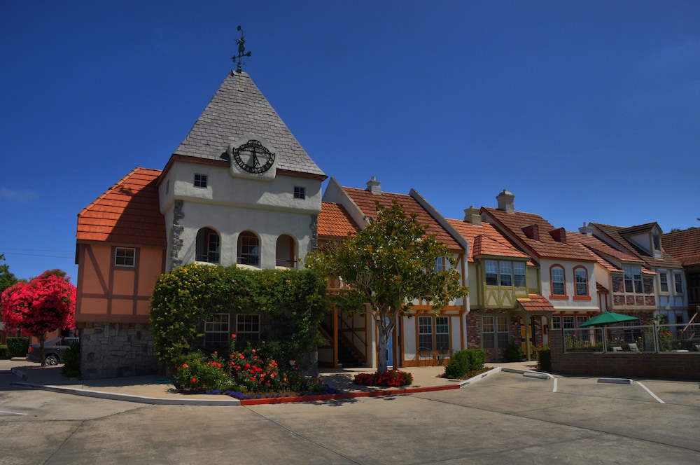 Royal Copenhagen Inn - photo 29