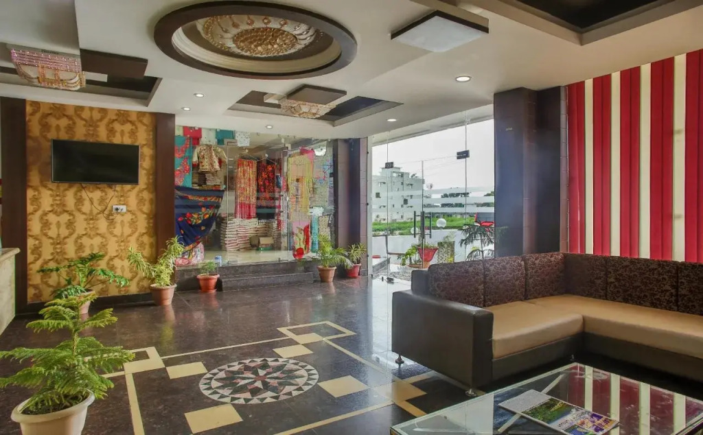 Hotel Maa Gayatri India in Katra, India