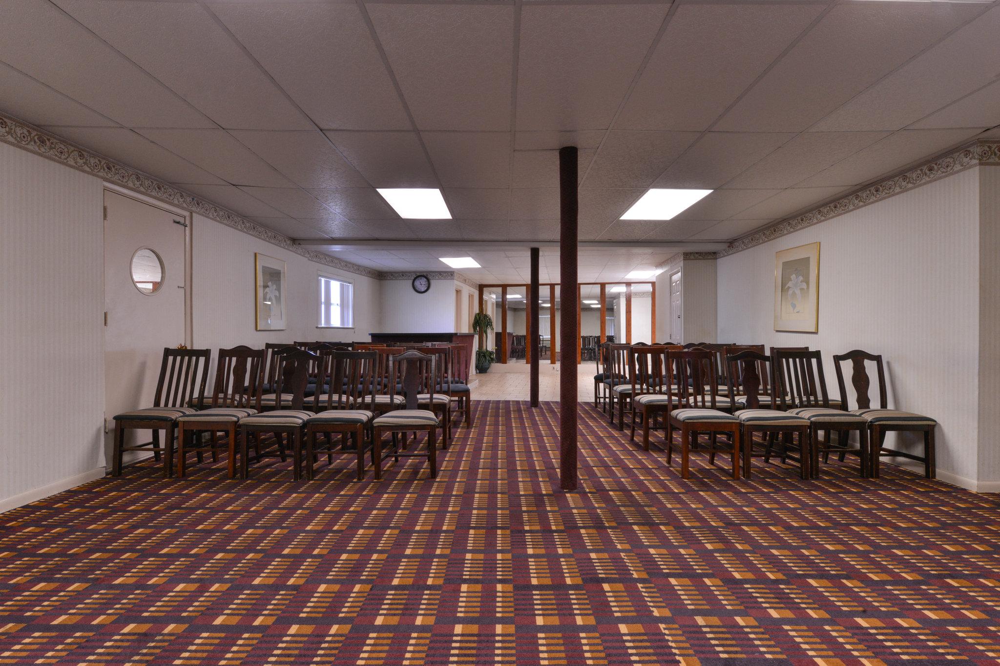 Economy Inn East Hartford CT - photo 24