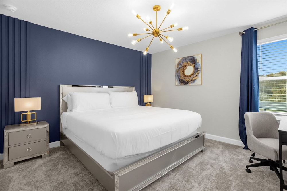 Upstay Lakeview Mansion w Pool Spa and Cinema - photo 40