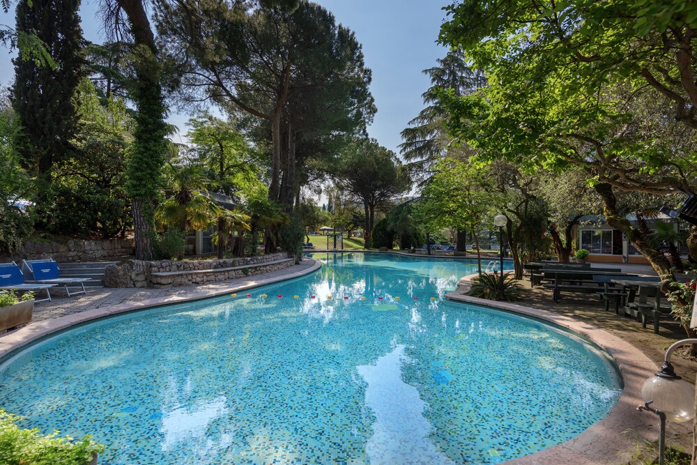 Hotel Marco Polo — hotel in Garda