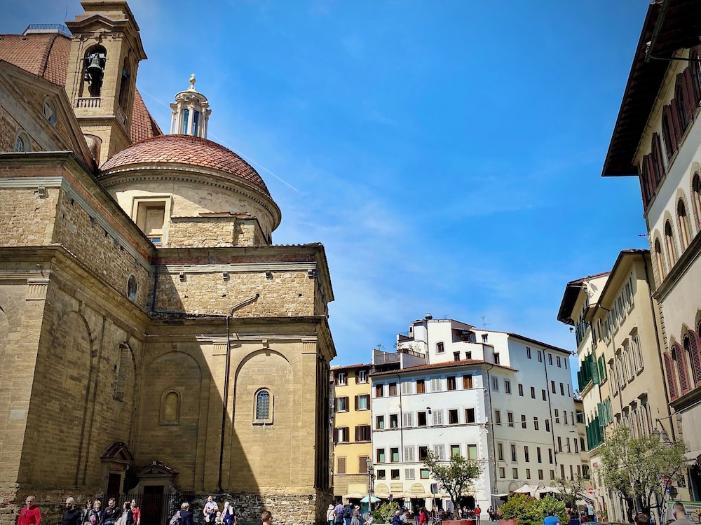 Chic Stay Boutique Apartments — 4-Star Luxury Hotel in Florence, Italy