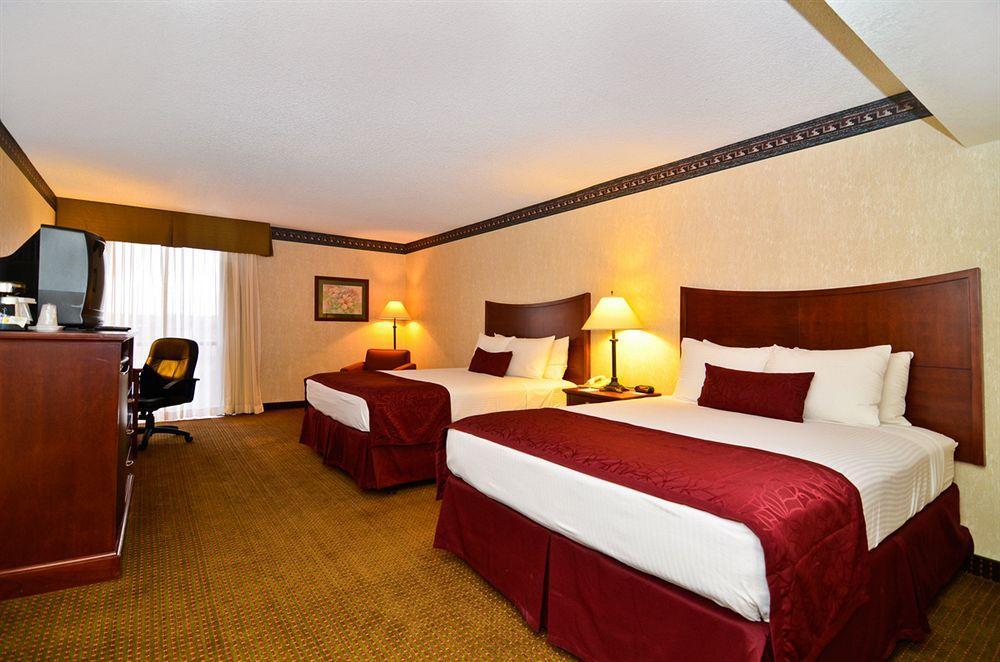 Best Western Inn & Suites Gallup - photo 8