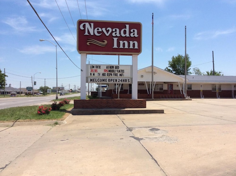 Nevada Inn - photo 35