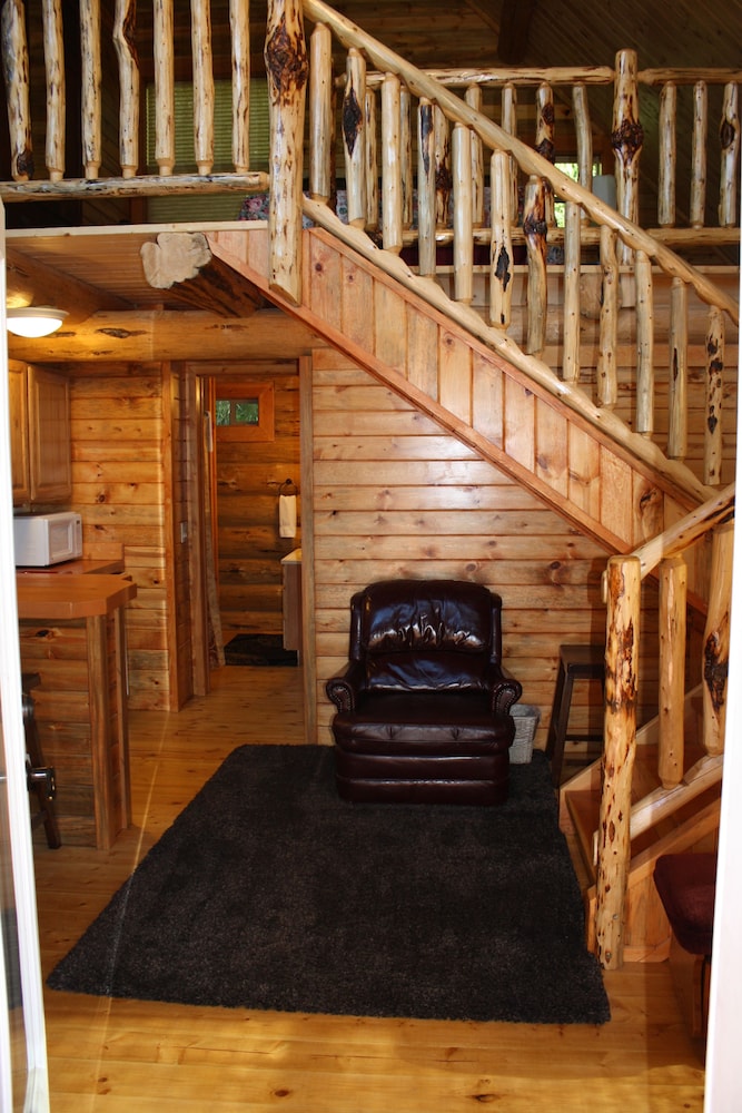 Hearthstone Elegant Lodge by the River - photo 20