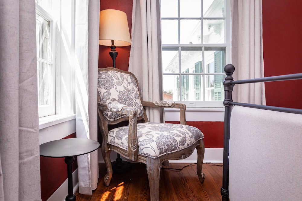 The Legacy Inn - photo 24