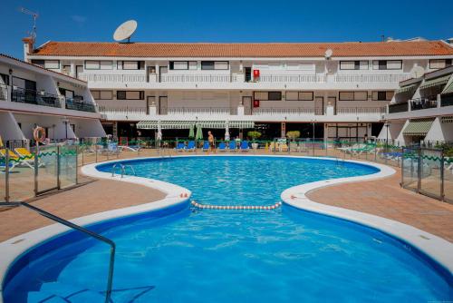 Bright & Stylish Apartment in Chipeque Los Cristianos — 4-Star Luxury Hotel in Arona, Spain