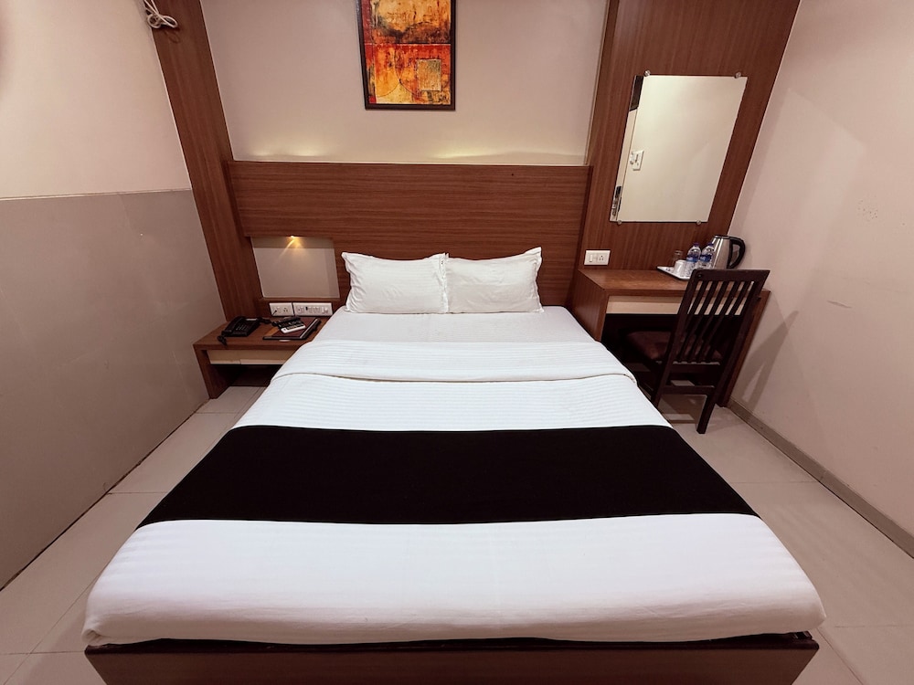 Hotel Alka Residency
