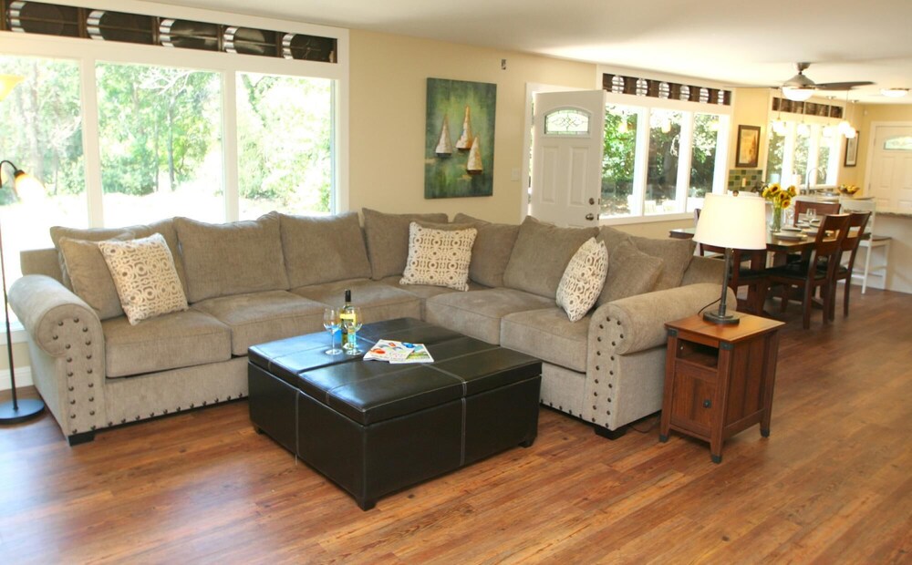 Reflections Seasonal Dock & Kayaks Hot Tub Fire Table BBQ HUGE yard Horseshoes Dog Friendly - photo 17