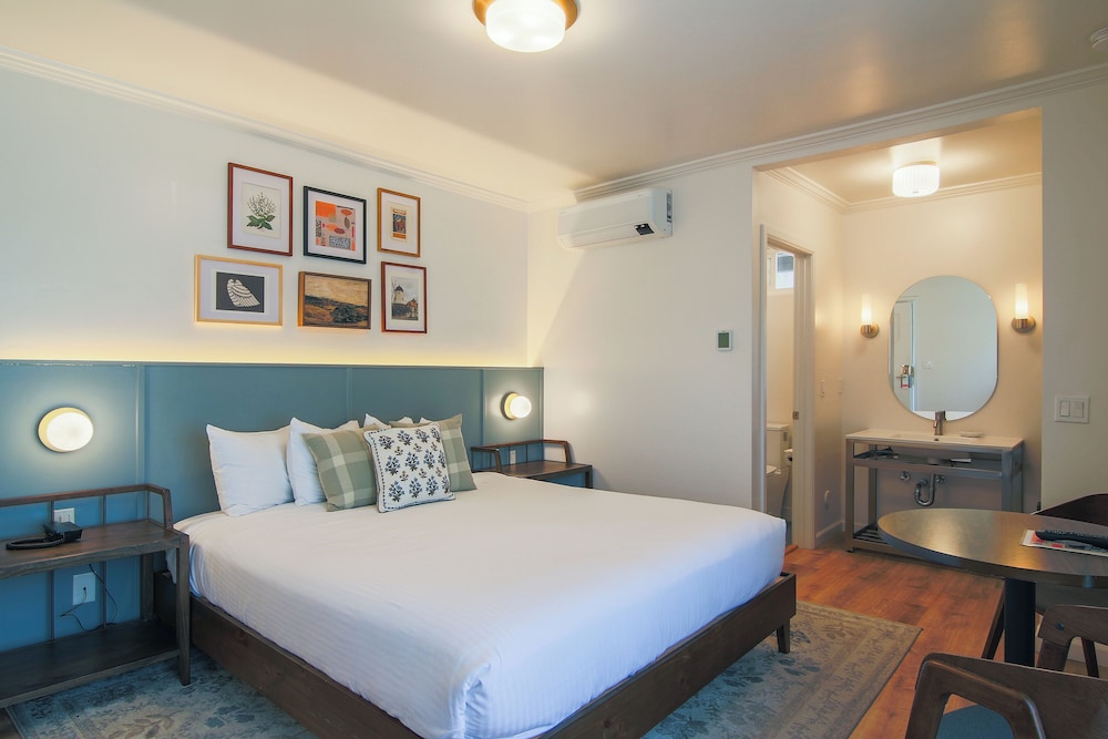 Solvang Inn and Cottages - photo 13