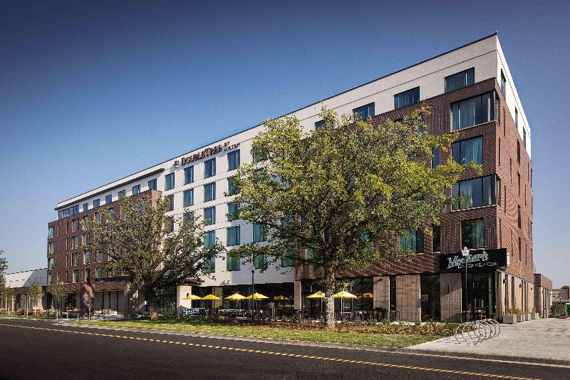 DoubleTree by Hilton Greeley at Lincoln Park - photo 7